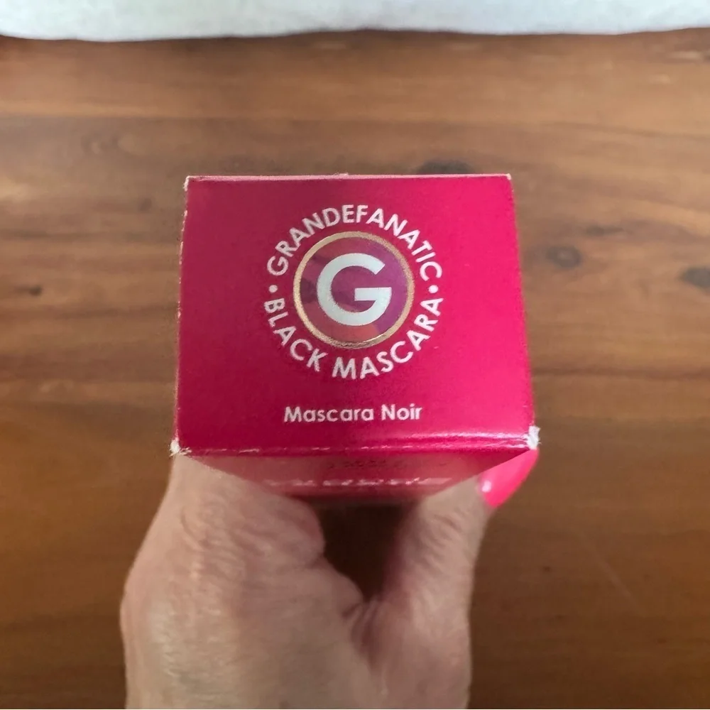 NEW IN BOX Grande GrandeFANATIC Fanning & Curling Mascara ~ Black